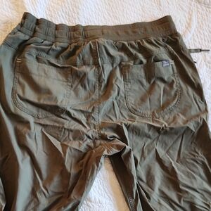 Women's Pants